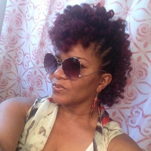 Meet your Posher, Paulette